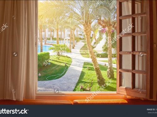 WIDOK PRZEZ OKNO/DRZWI_92